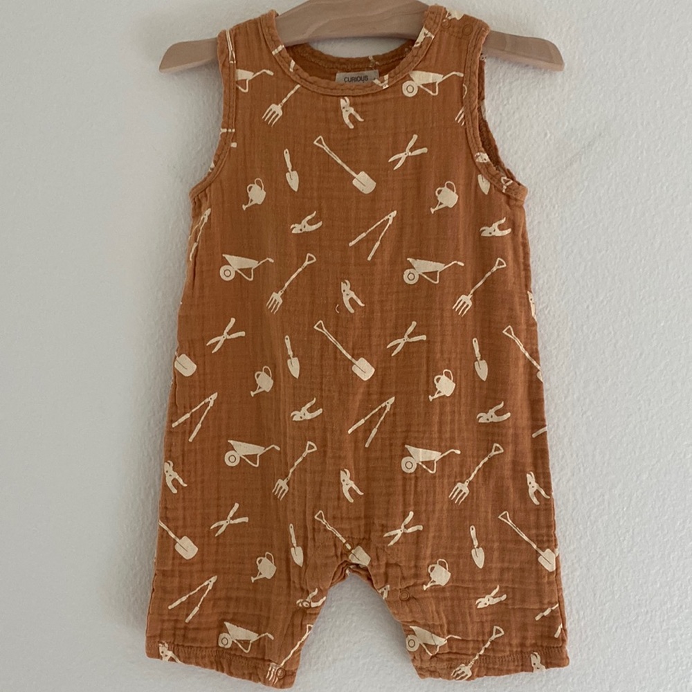 CURIOUS BY PEEK Children’s Unisex Romper